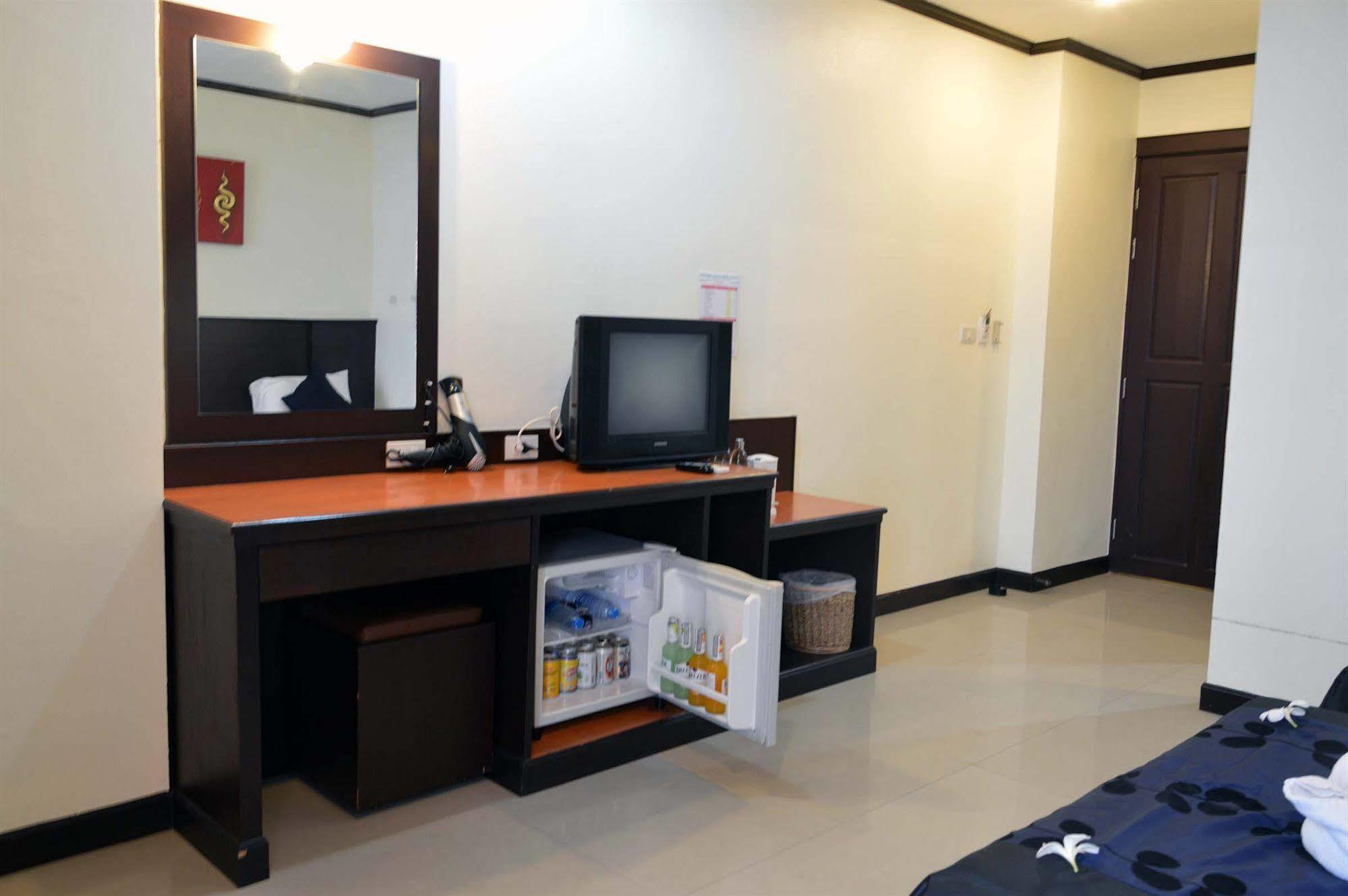 Sharaya Patong Hotel 외부 사진