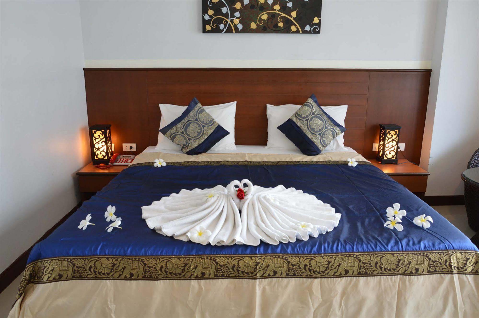 Sharaya Patong Hotel 외부 사진